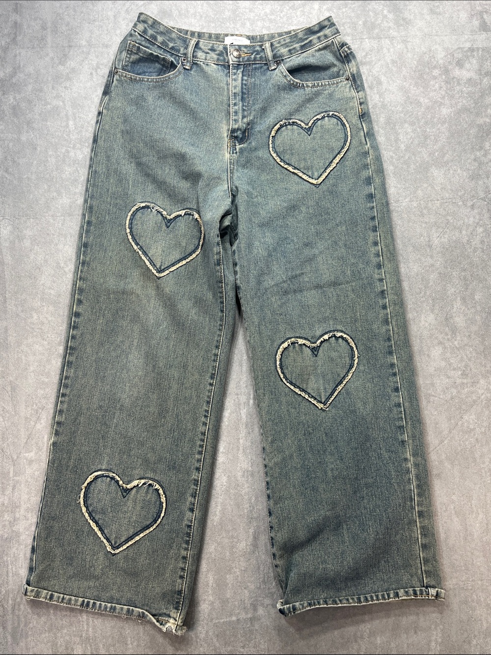 Forever 21 Premium Heart Patch Wide Leg Baggy Jeans Low Rise Size 29 Y2K